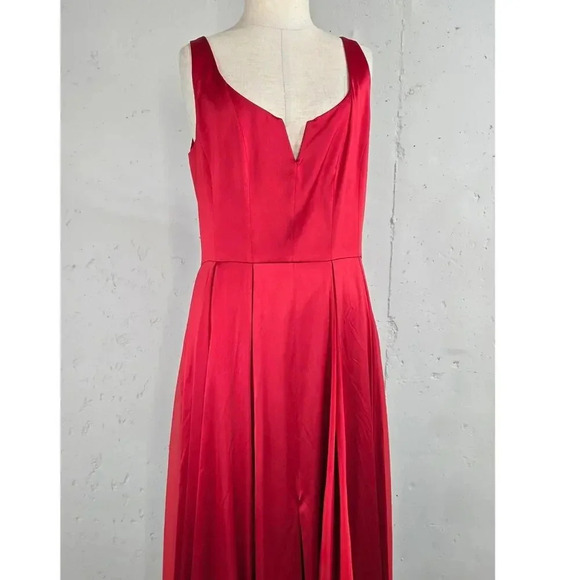 Nwt Halston Heritage Scarlett Meaghan Formal Gown size 8 - Picture 11 of 12